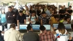 Venezolanos tienen las firmas para el revocatorio ¿Y ahora qué?